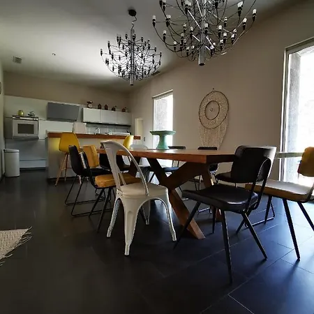 Vila La Marseillanaise *